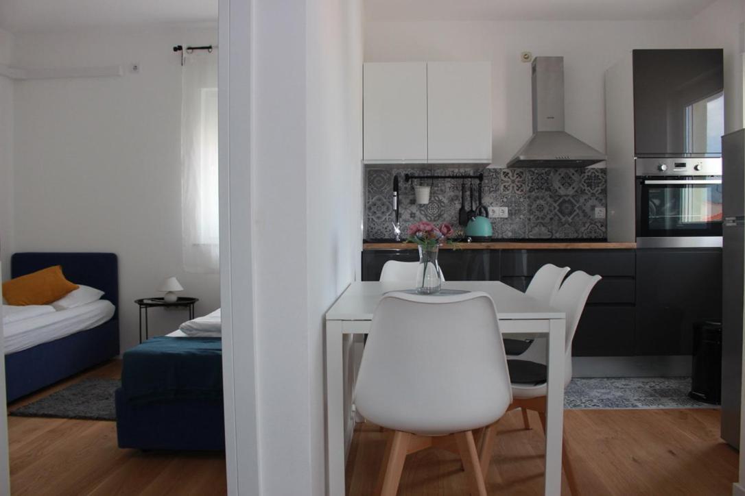 Apartments Luce Trogir Exterior foto